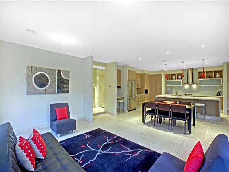 25 Hazel Grove, Pascoe Vale VIC 3044