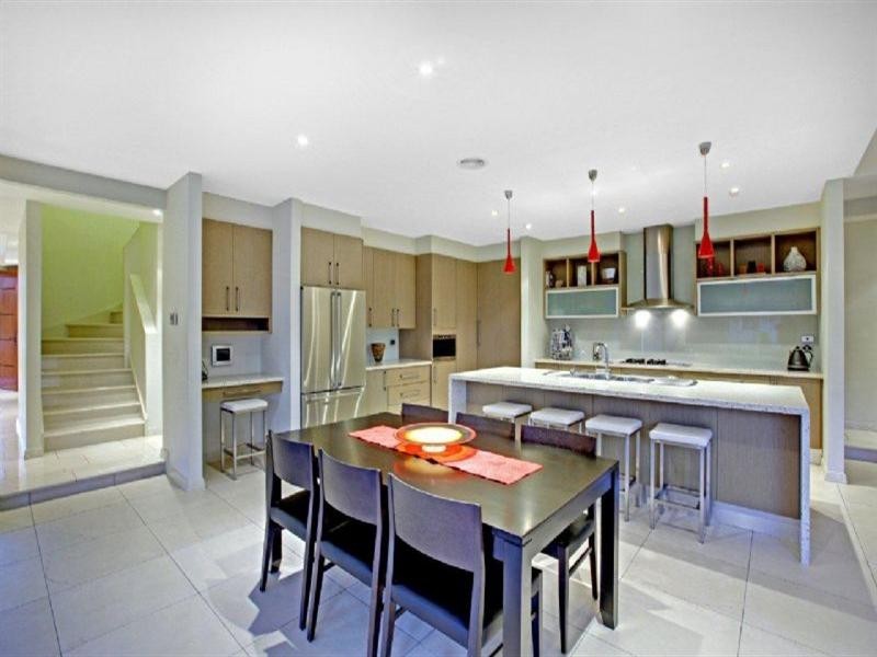 25 Hazel Grove, Pascoe Vale VIC 3044