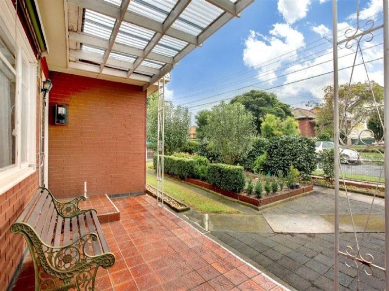 43 Disraeli Grove, Pascoe Vale South VIC 3044