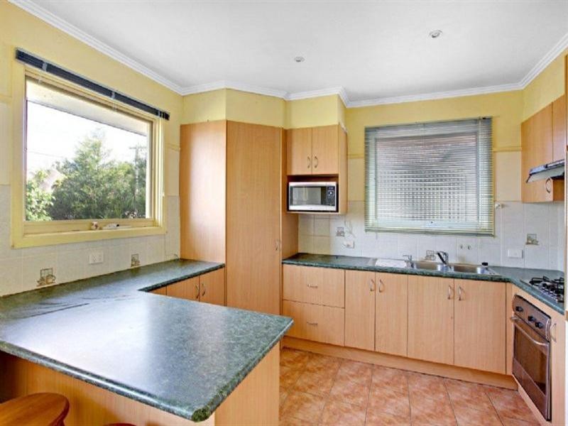 14 Moss Court, Glenroy VIC 3046