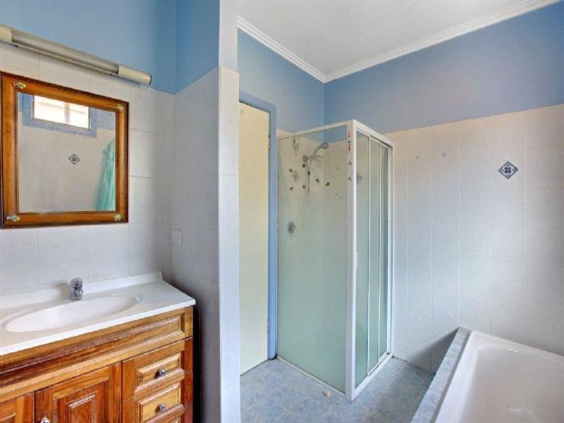 14 Moss Court, Glenroy VIC 3046