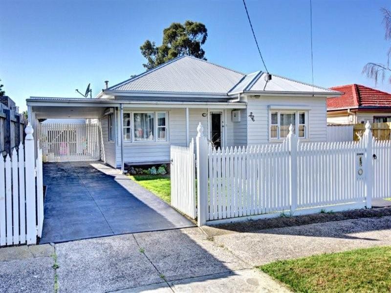 22 Hubert Avenue, Glenroy VIC 3046