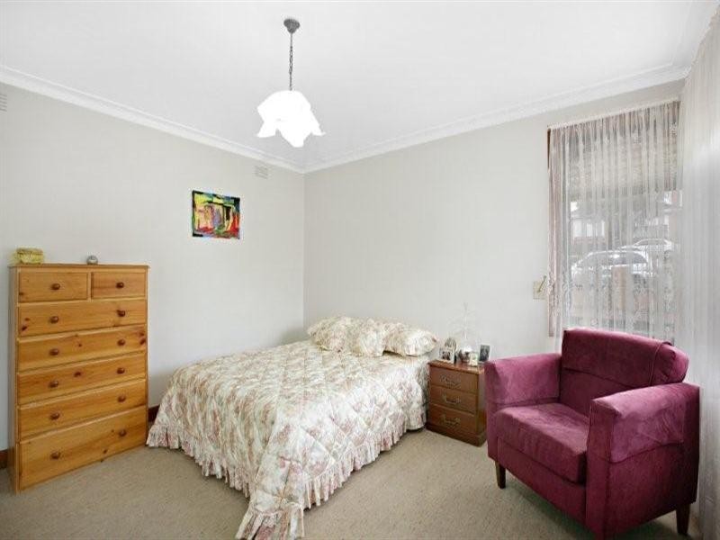 11 Zenith Street, Pascoe Vale VIC 3044