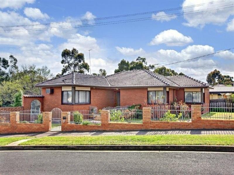 11 Zenith Street, Pascoe Vale VIC 3044