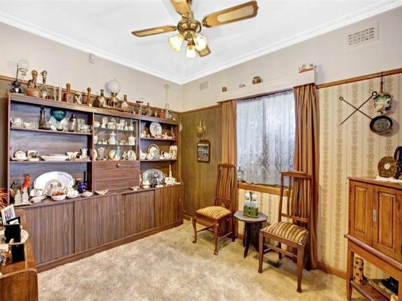 16 Pearcey Grove, Pascoe Vale VIC 3044