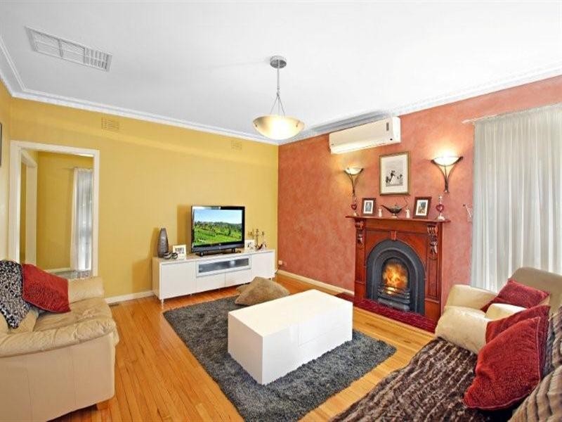 27 Alexander Avenue, Coburg North VIC 3058