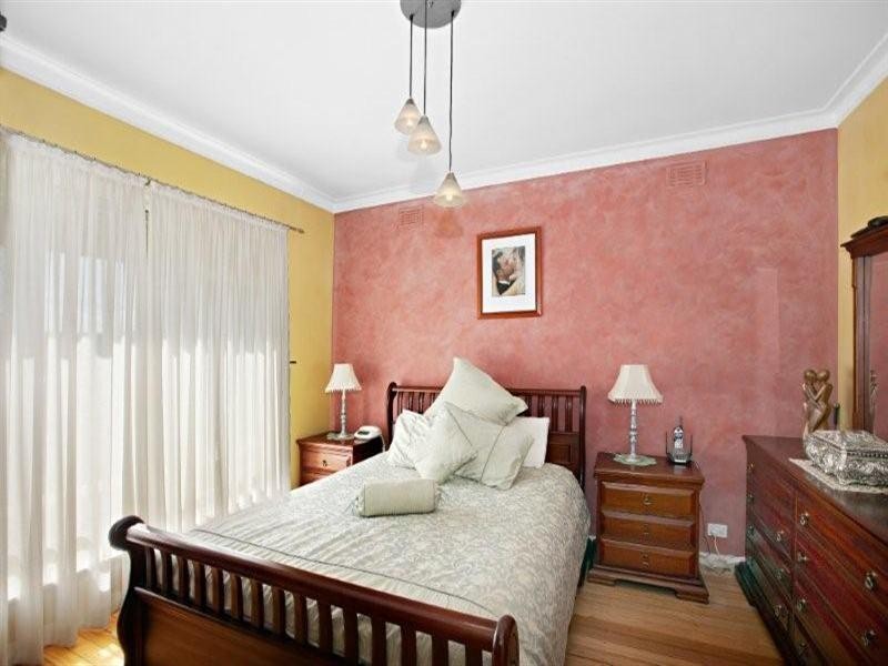 27 Alexander Avenue, Coburg North VIC 3058