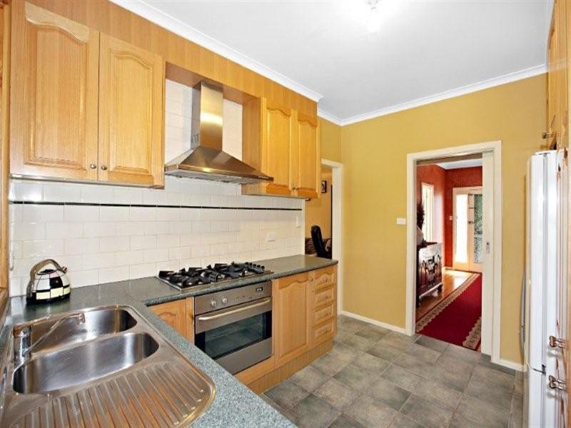 27 Alexander Avenue, Coburg North VIC 3058