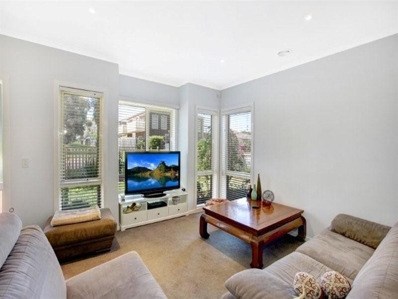 43 Alpine Grove, Pascoe Vale VIC 3044