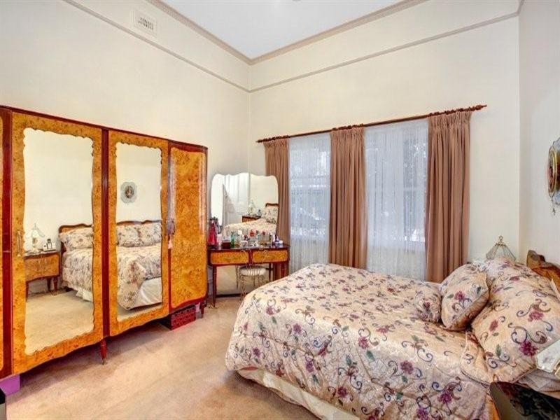 18 Burnell Street, Brunswick West VIC 3055