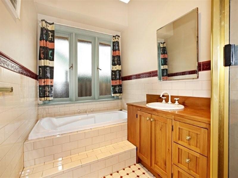 41 Fifth Avenue, Brunswick VIC 3056