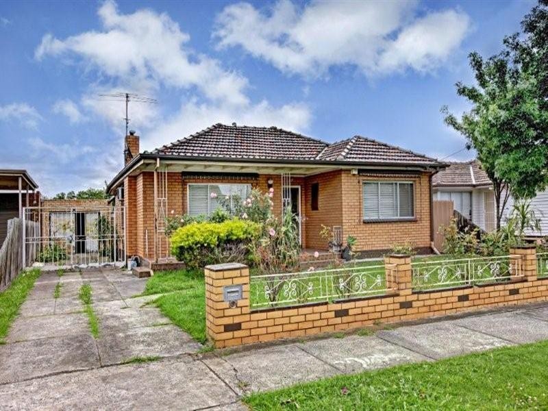15 Winn Grove, Fawkner VIC 3060