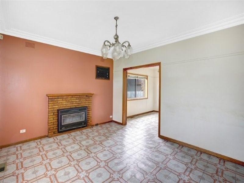 15 Winn Grove, Fawkner VIC 3060