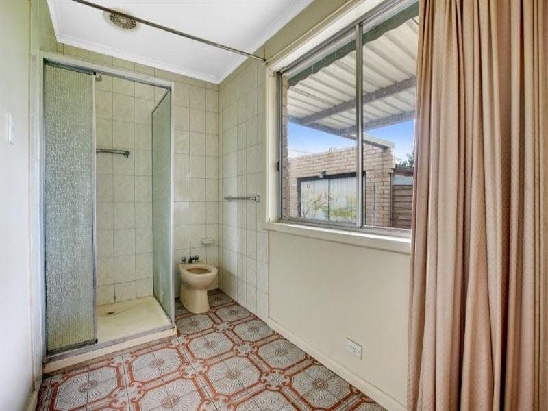 15 Winn Grove, Fawkner VIC 3060