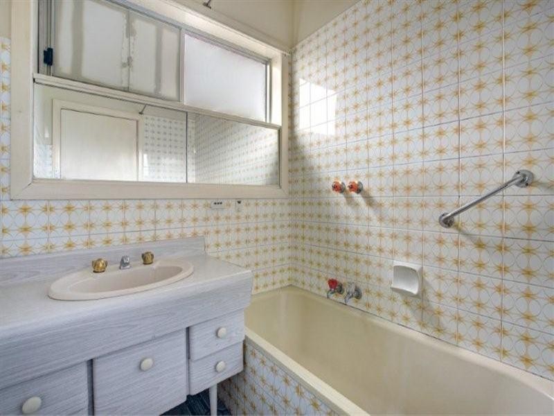 15 Winn Grove, Fawkner VIC 3060