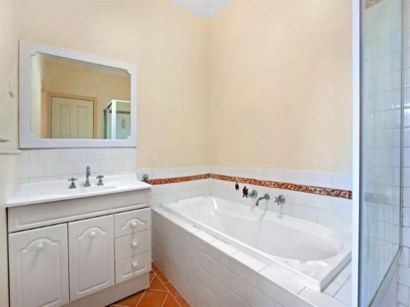 2/47 Sutherland Street, Hadfield VIC 3046