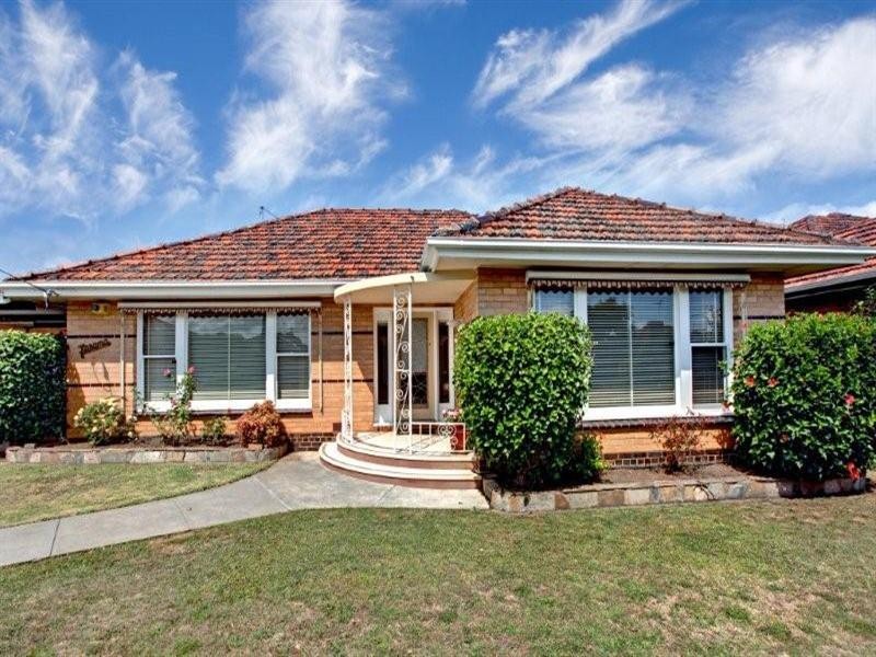 84 Balmoral Avenue, Pascoe Vale South VIC 3044
