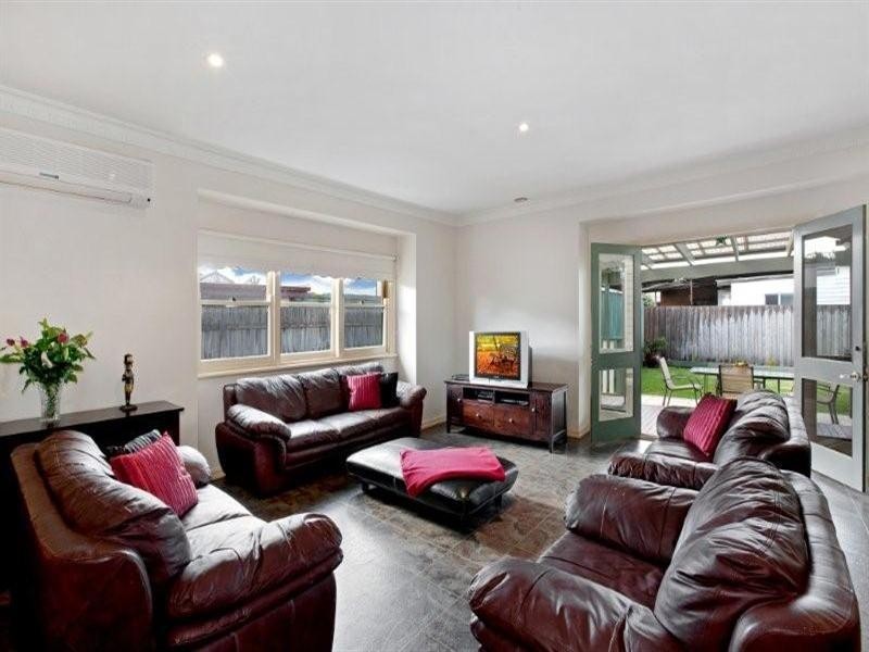 24 Surrey Street, Pascoe Vale VIC 3044