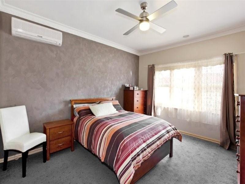 24 Surrey Street, Pascoe Vale VIC 3044