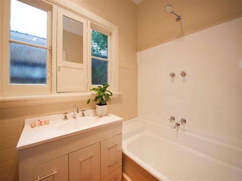 51 Royal Parade, Pascoe Vale South VIC 3044