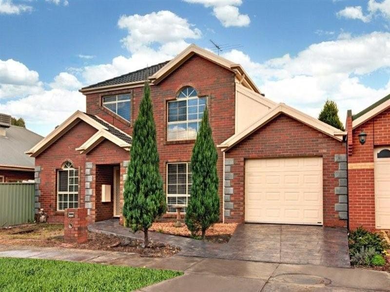 15 Barak Court, Oak Park VIC 3046