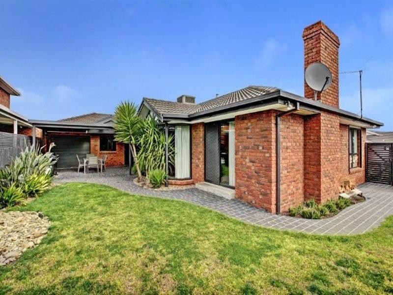 60 Lady Penrhyn Avenue, Mill Park VIC 3082