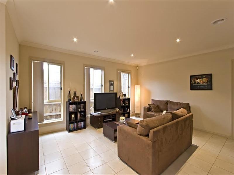 3/3 Susannah Way, South Morang VIC 3752