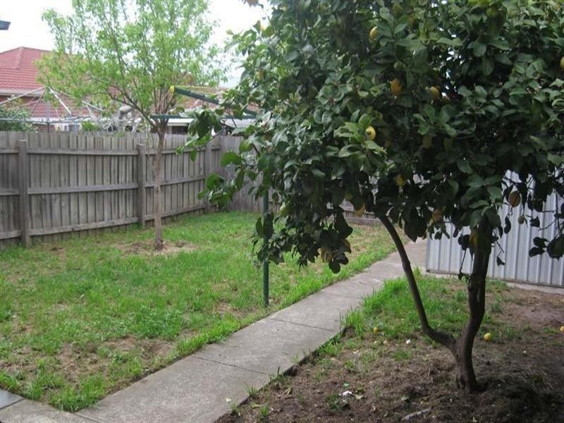 1/45 Grand Parade, Epping VIC 3076