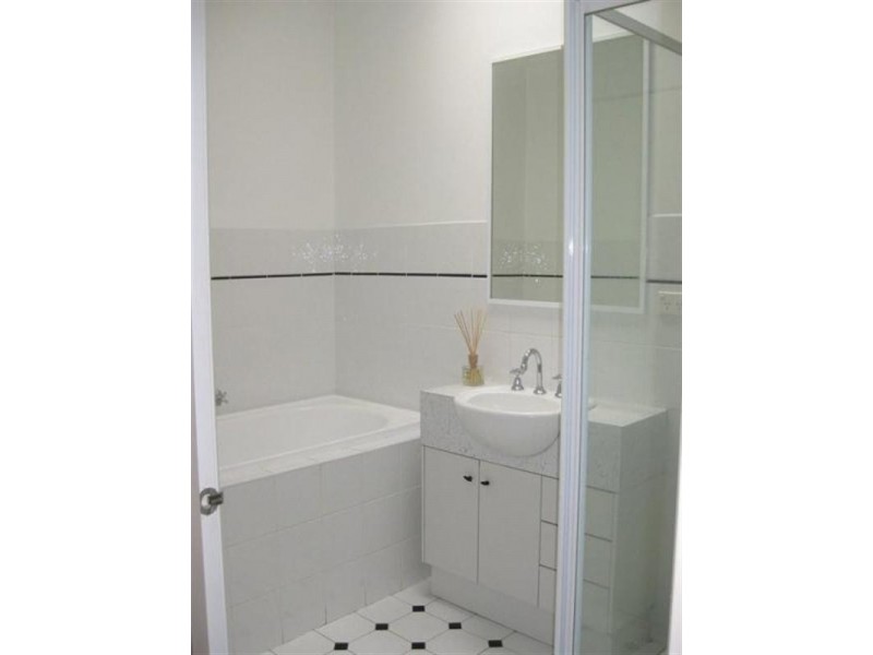 4/100 Northumberland Road, Pascoe Vale VIC 3044