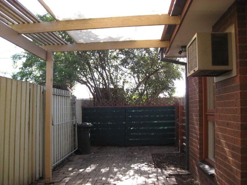 4/49 Rose Street, Coburg VIC 3058