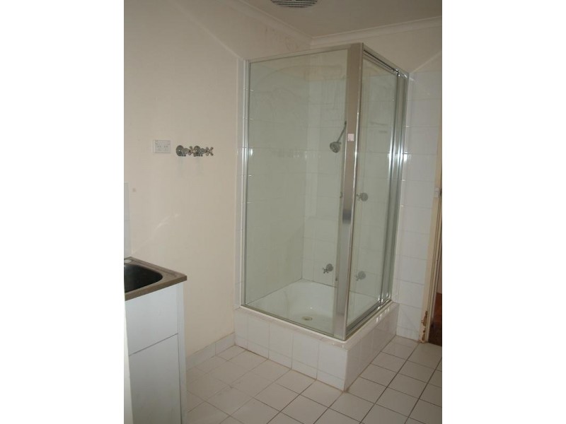 2/87 Purinuan Road, Reservoir VIC 3073