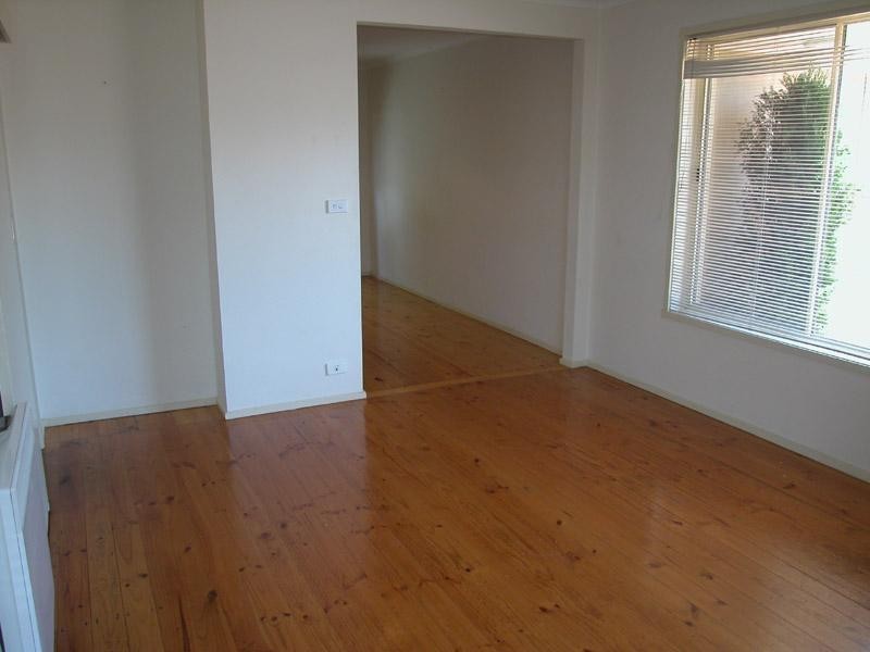 2/87 Purinuan Road, Reservoir VIC 3073