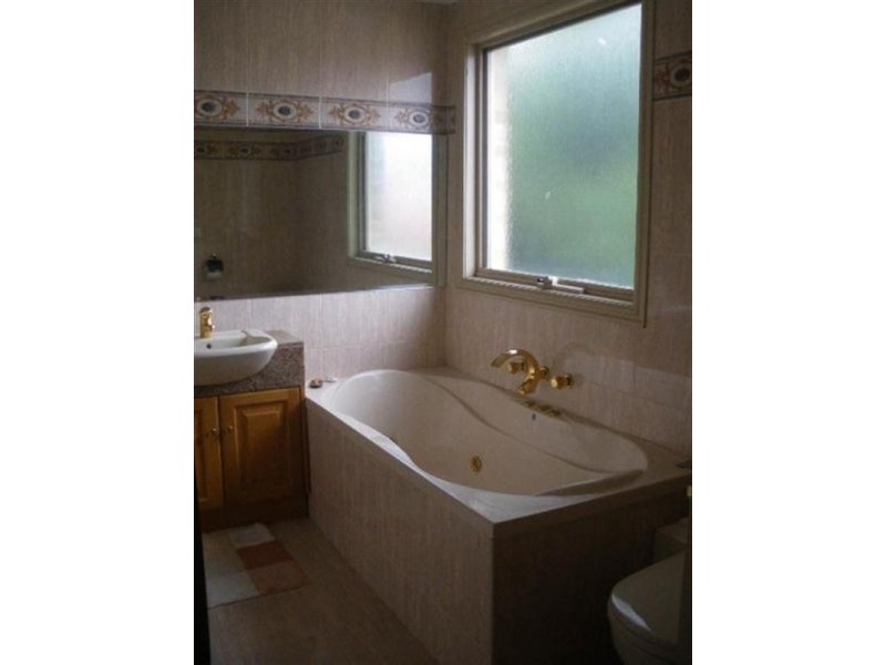 2 West Street, Pascoe Vale VIC 3044