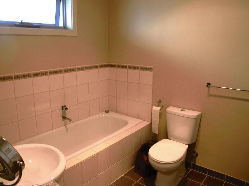 10/4 Cumming Street, Brunswick West VIC 3055