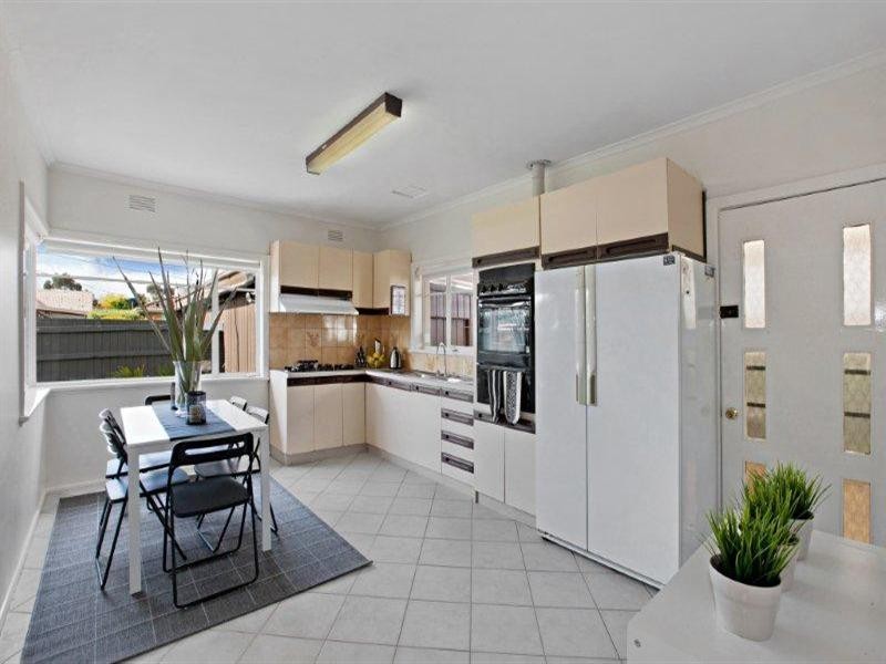 14 East Street, Glenroy VIC 3046