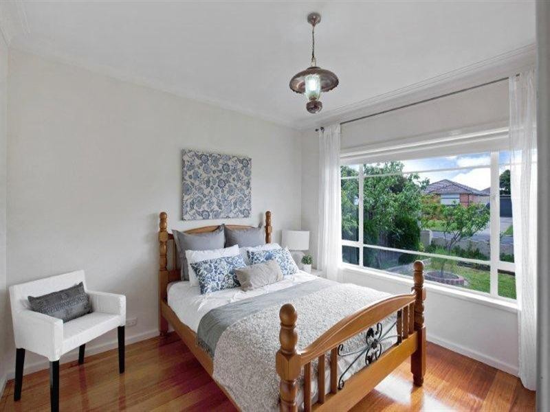14 East Street, Glenroy VIC 3046