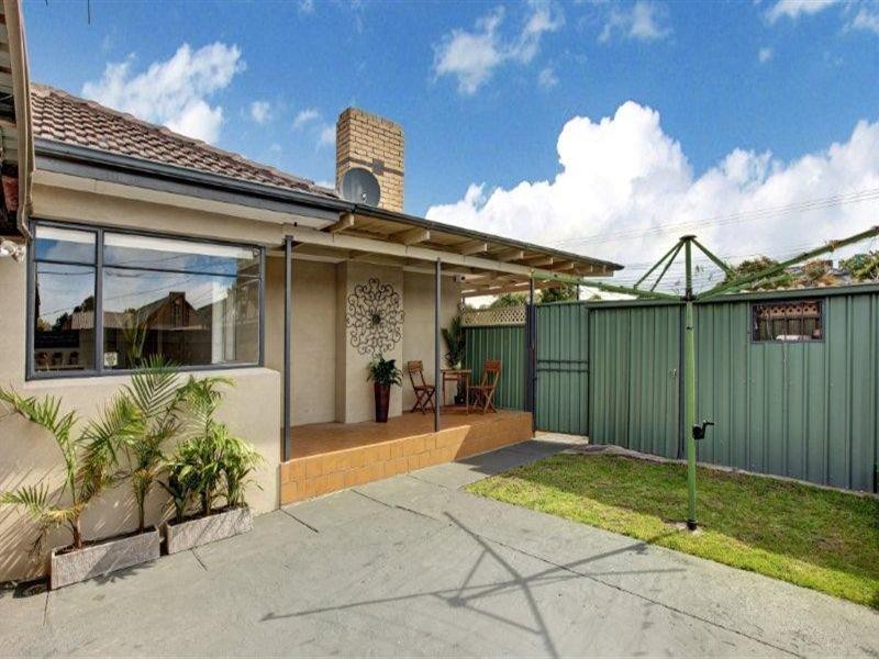 14 East Street, Glenroy VIC 3046