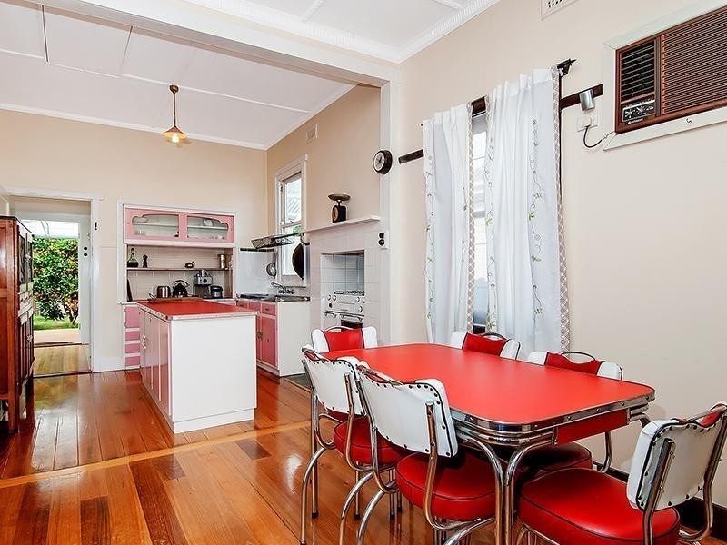 13 Parker Street, Pascoe Vale VIC 3044