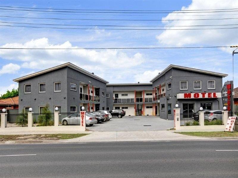 1302 – 1304 Sydney Road, Fawkner VIC 3060