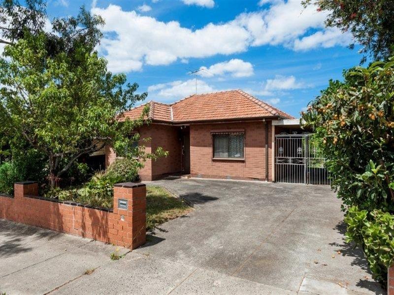 9 Caringa Street, Pascoe Vale VIC 3044