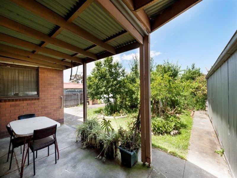 9 Caringa Street, Pascoe Vale VIC 3044