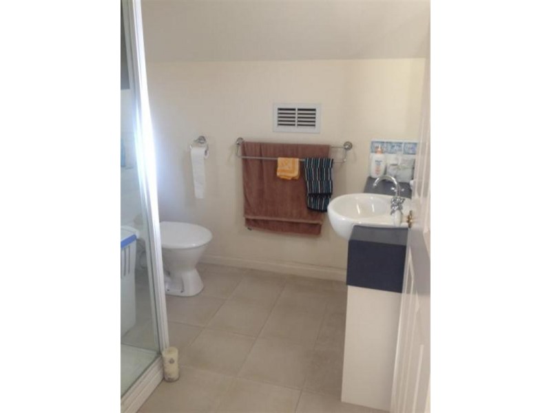 2B Anderson Street, Pascoe Vale VIC 3044