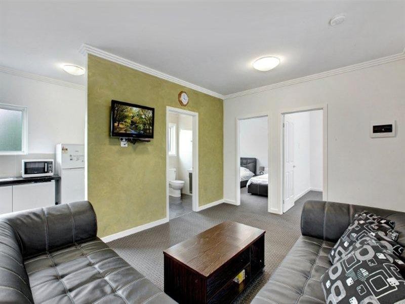 1302 – 1304 Sydney Road, Fawkner VIC 3060