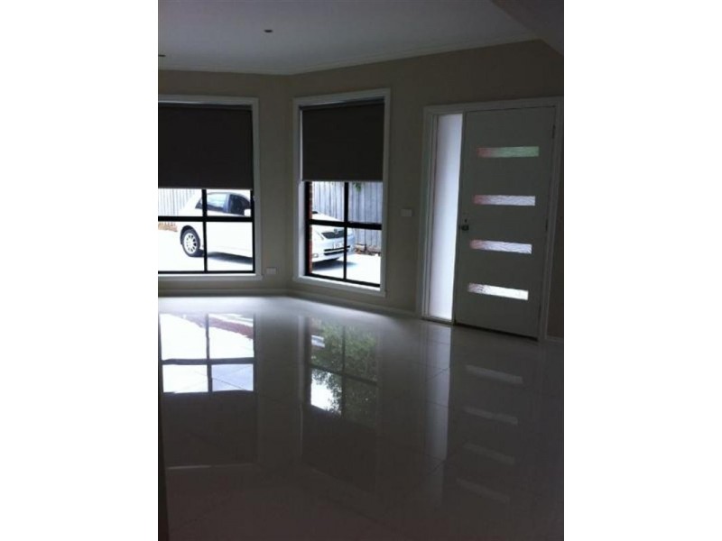 2/24 Lanigan Street, Fawkner VIC 3060