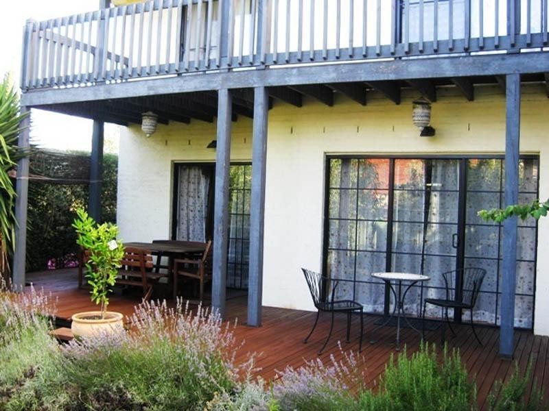 17 School Court, Oak Park VIC 3046