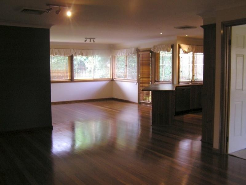 3 Dyson Place, Glenmore Park NSW 2745