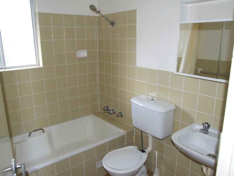 14 Santley Cre, Kingswood NSW 2747