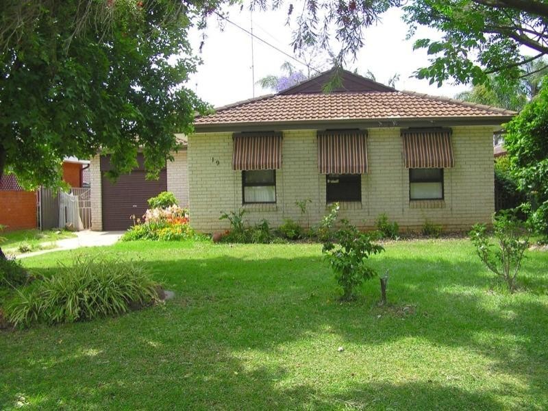 19 Gwandalan Street, Emu Plains NSW 2750