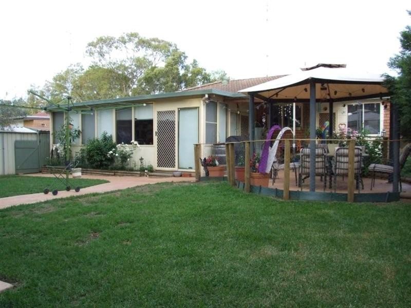 29 Mosley Avenue, South Penrith NSW 2750