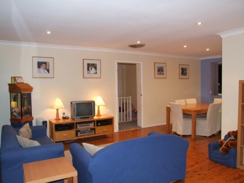 27 Darri Avenue, South Penrith NSW 2750